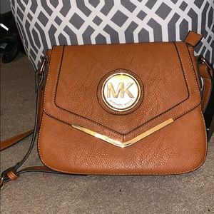 MIchael Kors crossbody
